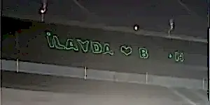 Lazerle Evlenme Teklifi